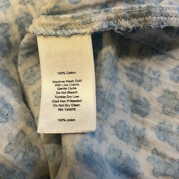 Vineyard Vines Seastitch Print Popover Blouse - Picture 6 of 6